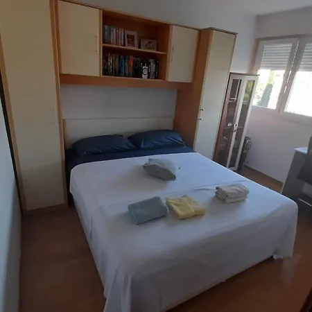 Apartment Adriana *